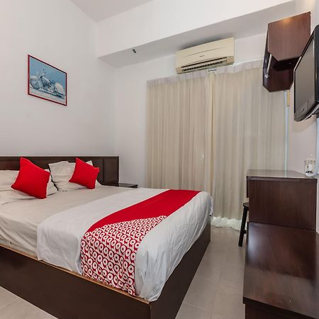 Oyo 1192 Hash House Hotel Malacca Екстер'єр фото