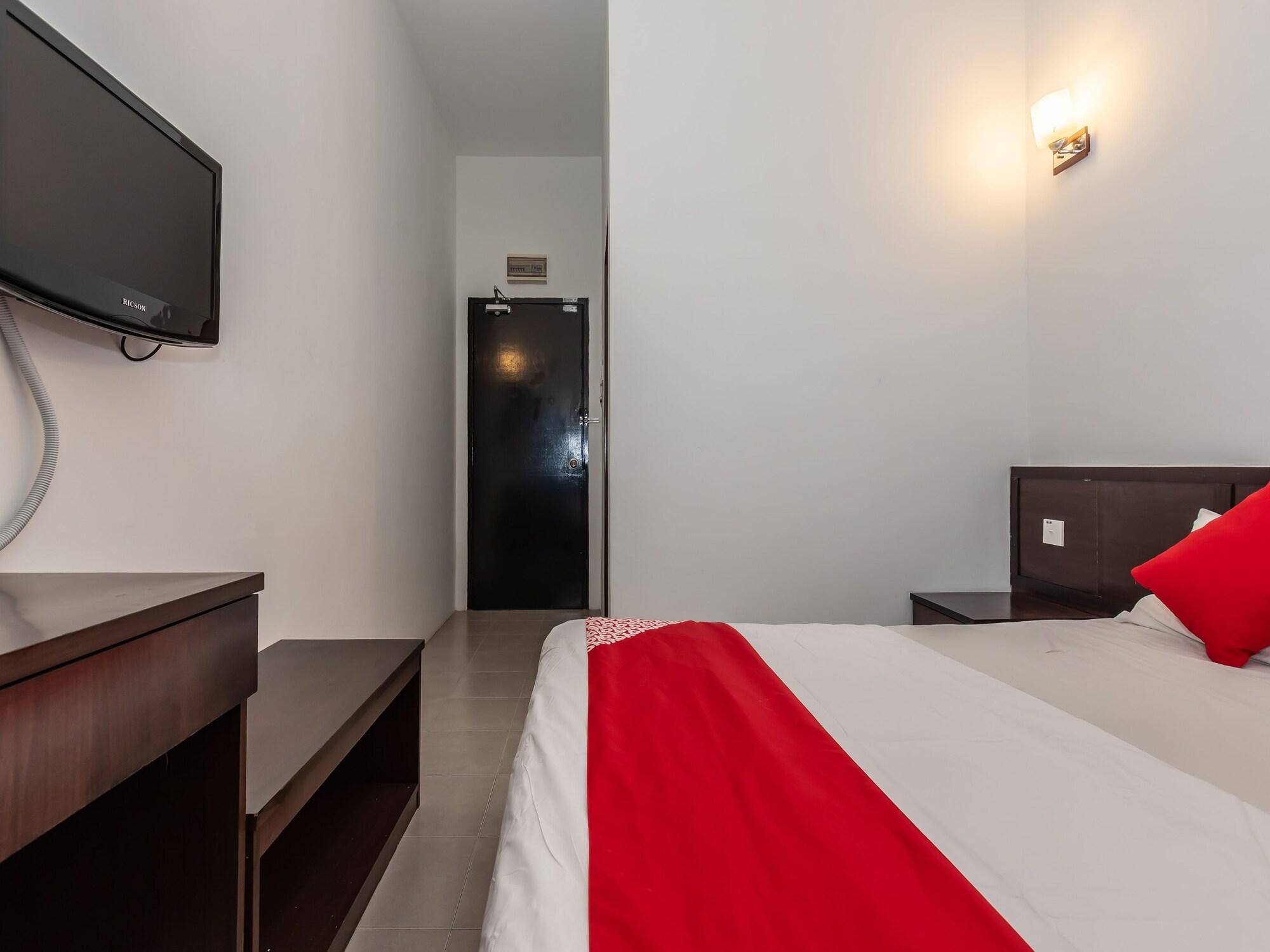 Oyo 1192 Hash House Hotel Malacca Екстер'єр фото