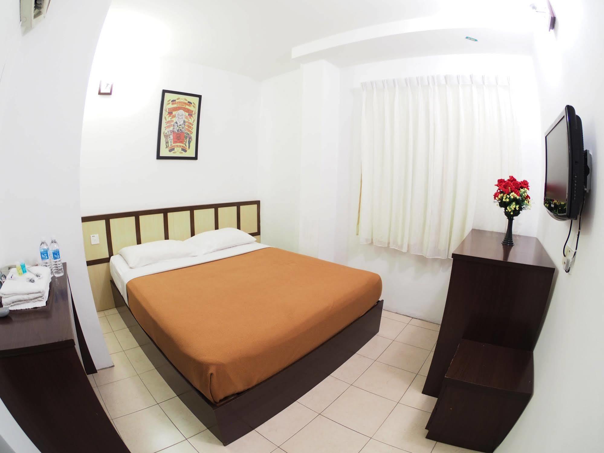 Oyo 1192 Hash House Hotel Malacca Екстер'єр фото