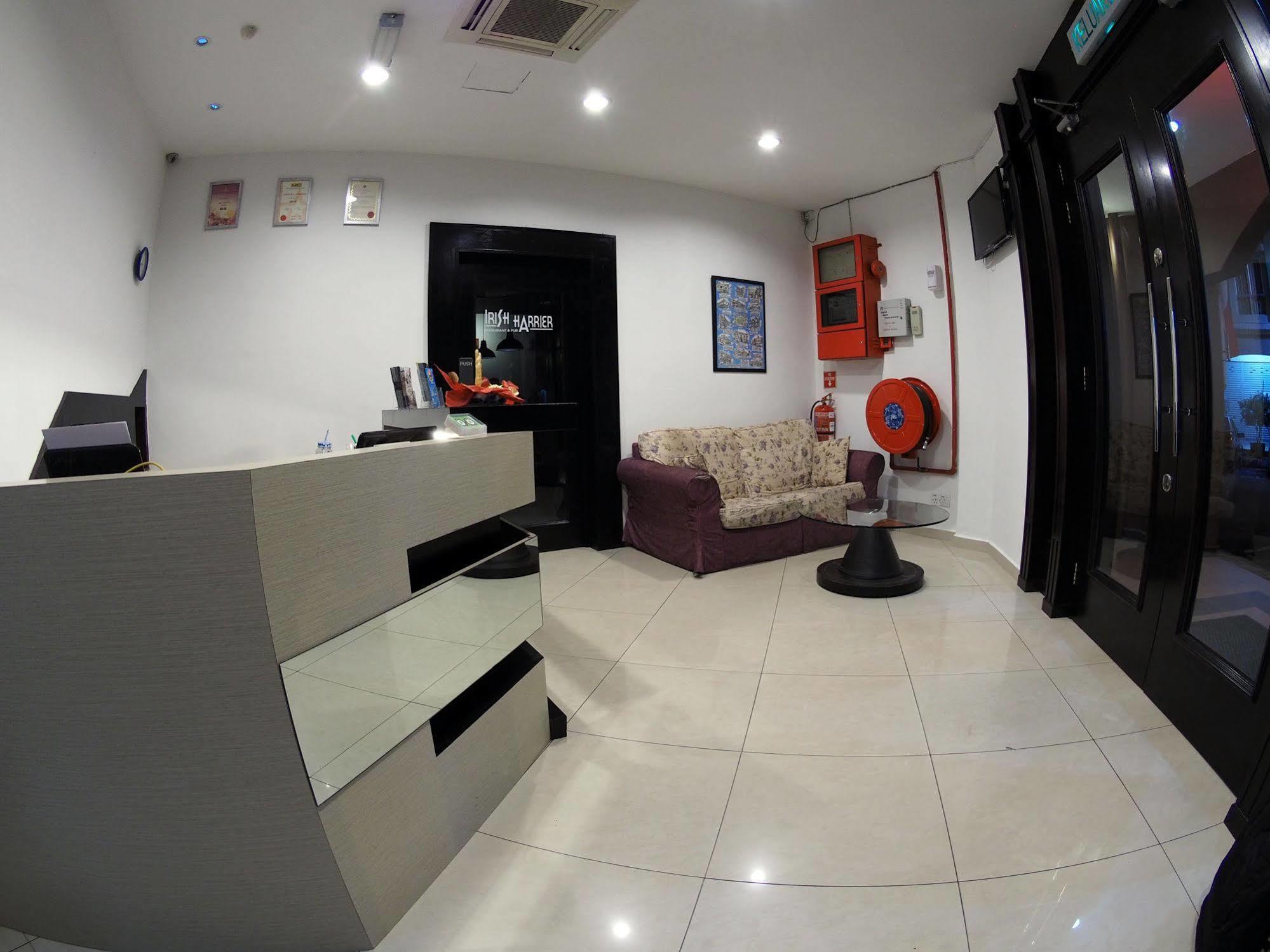 Oyo 1192 Hash House Hotel Malacca Екстер'єр фото
