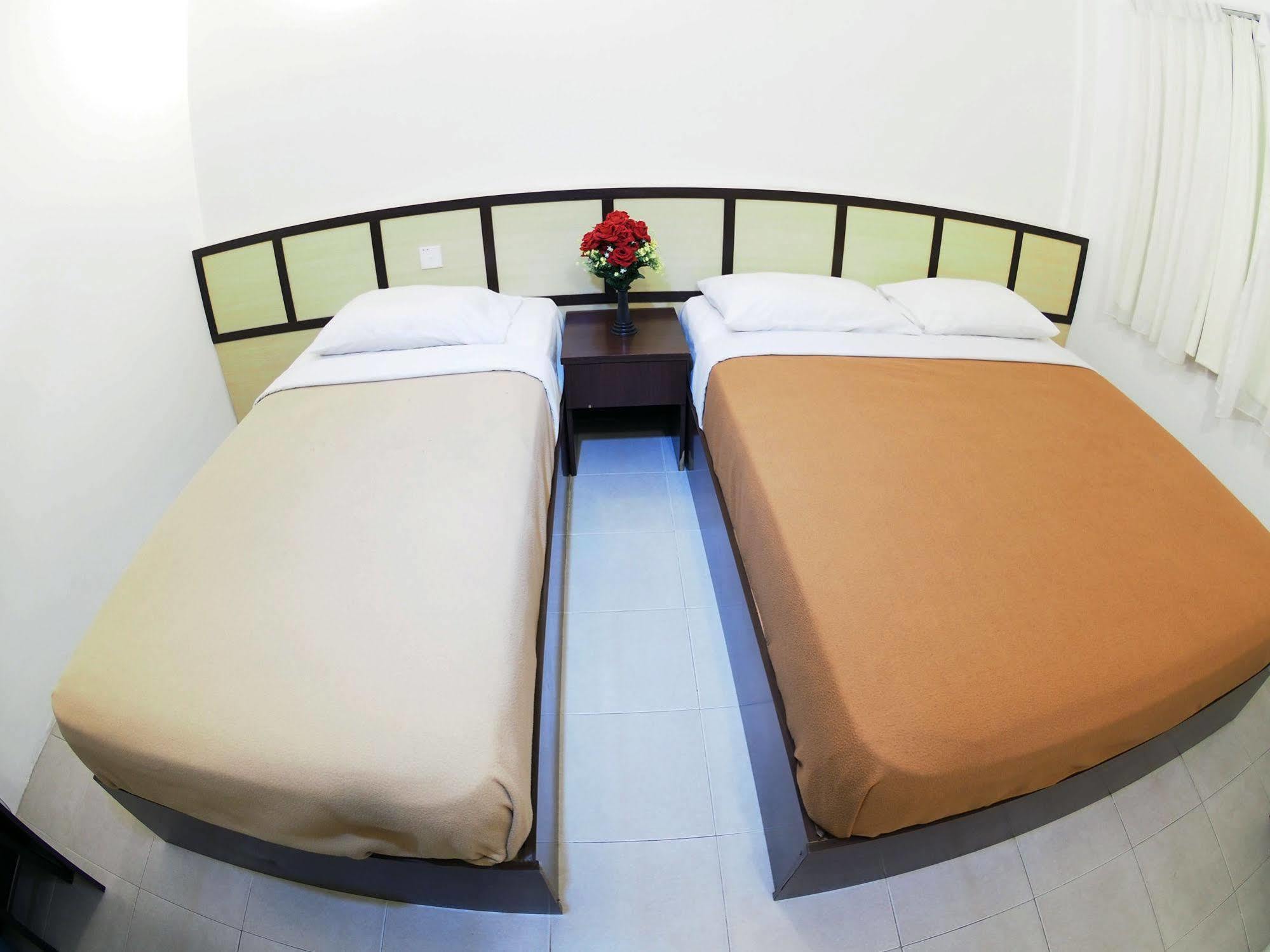Oyo 1192 Hash House Hotel Malacca Екстер'єр фото