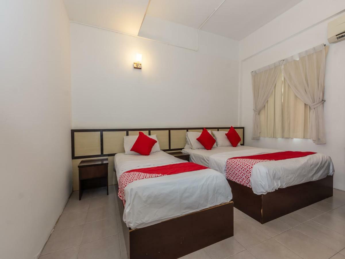 Oyo 1192 Hash House Hotel Malacca Екстер'єр фото